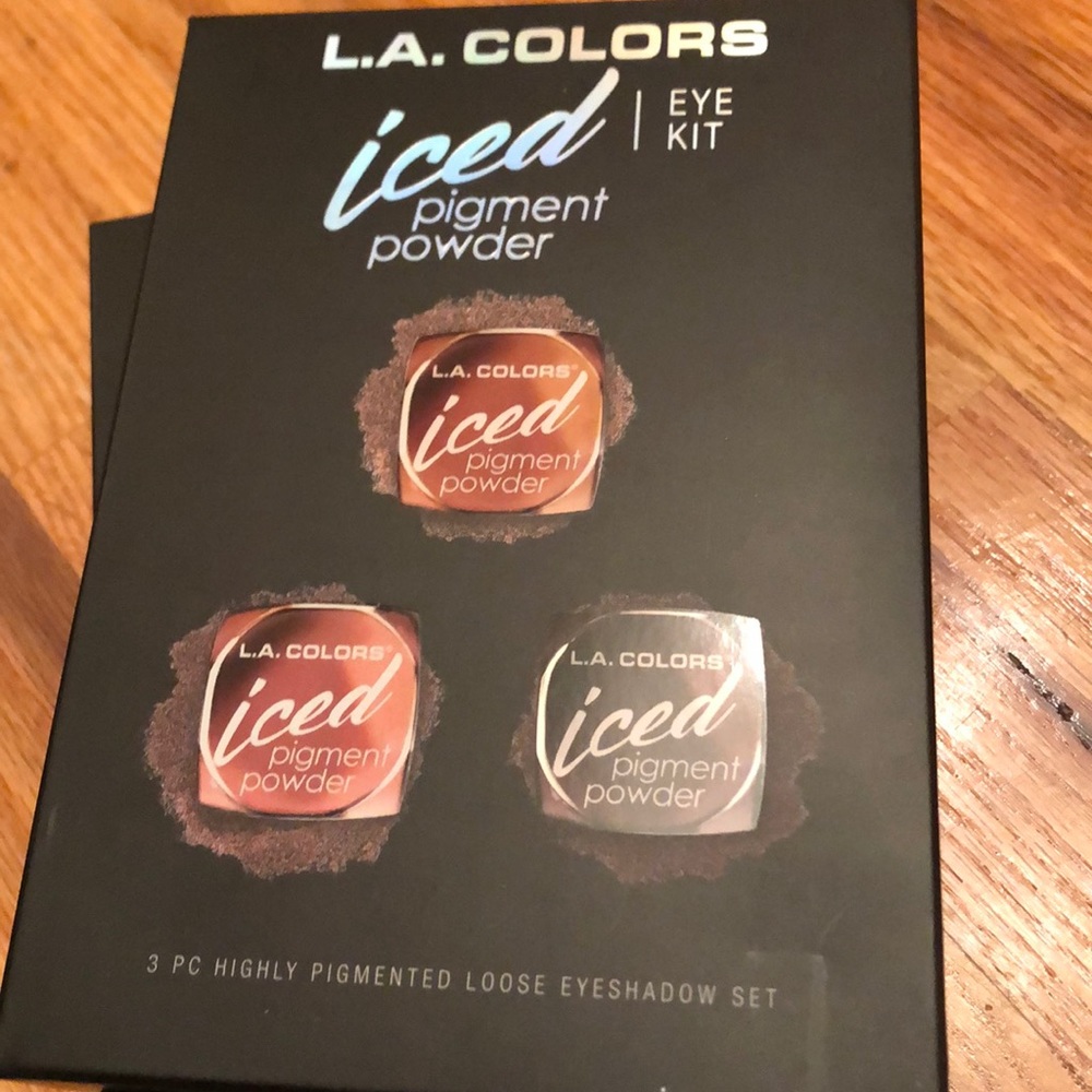 NEW❣️Iced Pigment Powder - 3Pc Eyeshadow Set